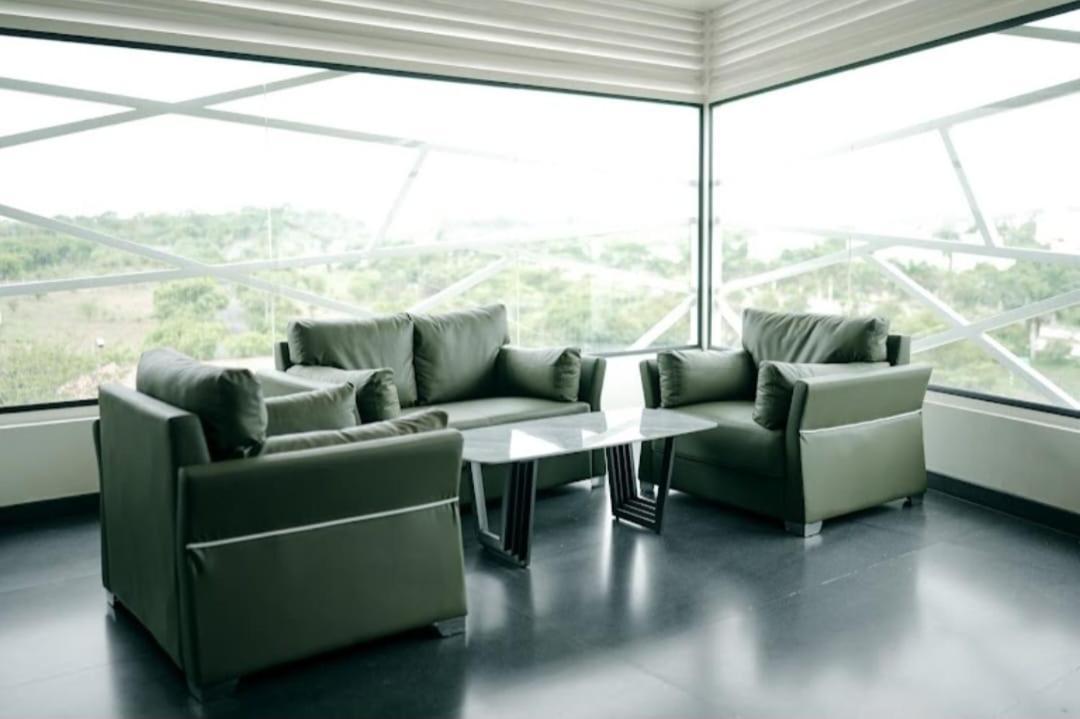 Atmosfera Bengaluru, India Apart otel Dış mekan fotoğraf